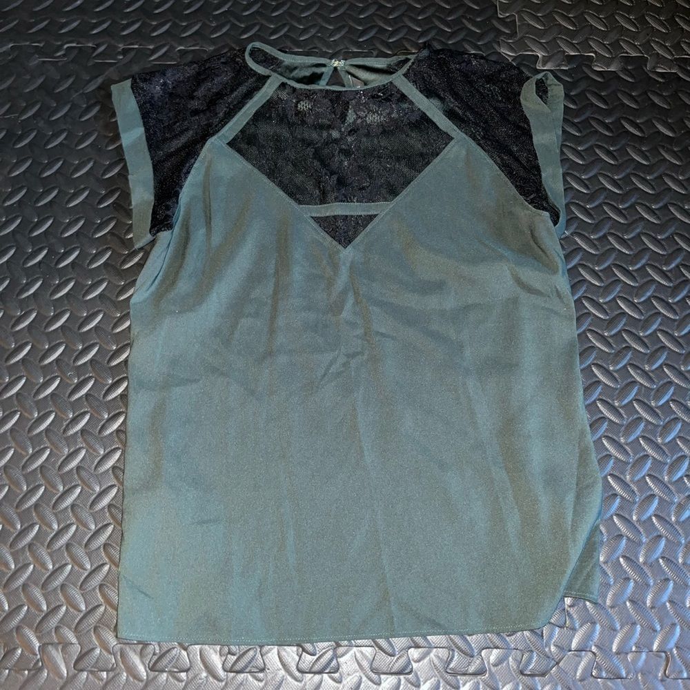 express emerald green and lace blouse size small